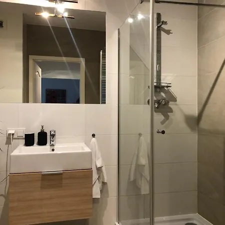 Airport Apartment Warschau